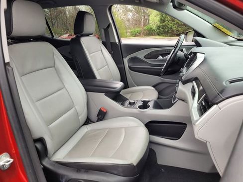 Used 2022 GMC Terrain SLT image 18