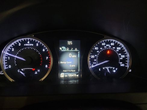 Used 2017 Toyota Camry XLE w/ Moonroof Package FWD image 23