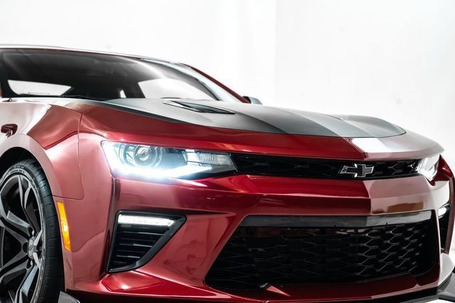 Used 2017 Chevrolet Camaro SS RWD image 15
