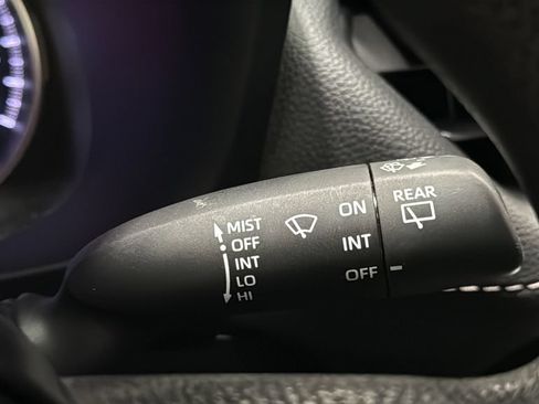 Used 2020 Toyota RAV4 LE w/ All Weather Liner Package AWD/4WD image 33