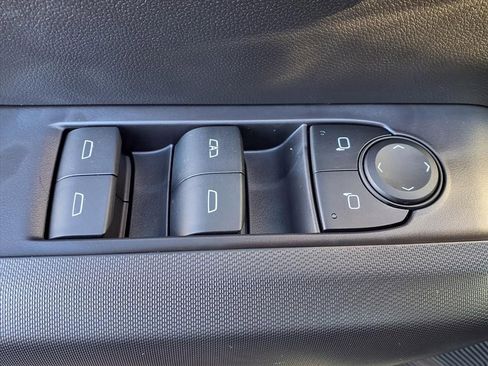 New 2026 GMC Canyon Elevation w/ Convenience Package image 7