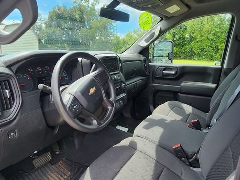 Used 2021 Chevrolet Silverado 2500 Custom w/ Custom Convenience Package AWD/4WD image 15