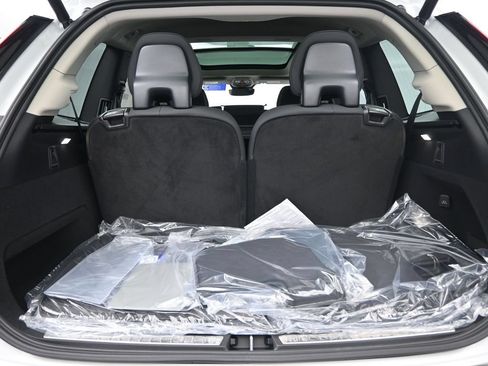 New 2026 Volvo XC90 B6 Plus w/ Protection Package AWD/4WD image 23