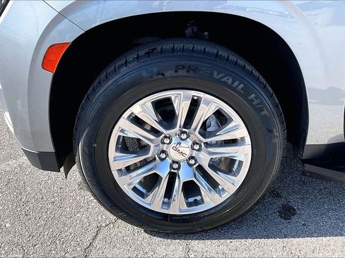 Used 2024 GMC Yukon Denali AWD/4WD image 11