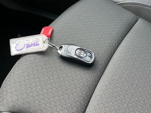 Used 2025 Buick Encore GX Preferred image 22