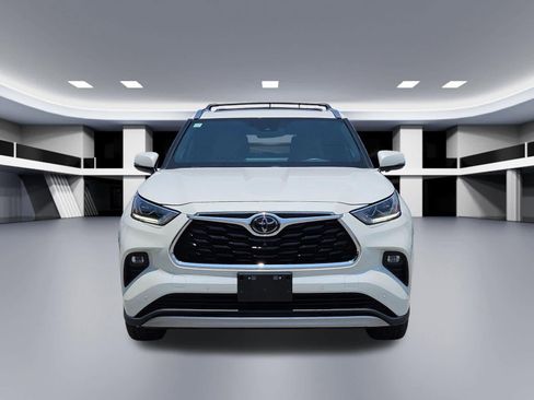 Used 2020 Toyota Highlander Platinum AWD/4WD image 7