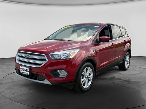 Used 2019 Ford Escape SE FWD image 4