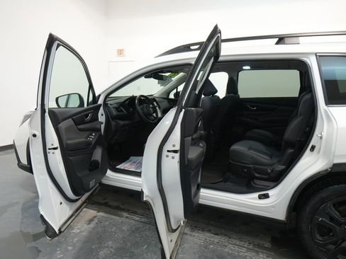 Used 2024 Subaru Ascent Onyx Edition image 25