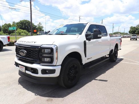 New 2026 Ford F250 4x4 Crew Cab Super Duty image 7