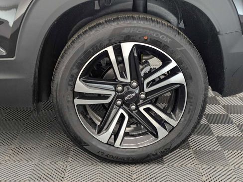 New 2026 Chevrolet TrailBlazer LT w/ Convenience Package FWD image 14