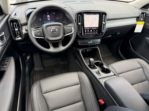 New 2026 Volvo XC40 B4 Core w/ Protection Package Premier FWD image 13