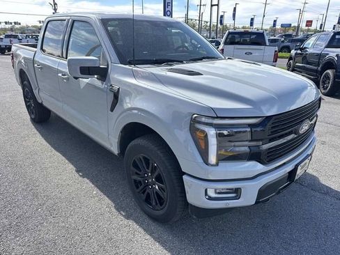 New 2026 Ford F150 Platinum w/ FX4 Off-Road Package image 3