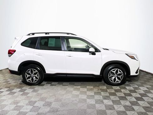 Used 2023 Subaru Forester Premium AWD/4WD image 8