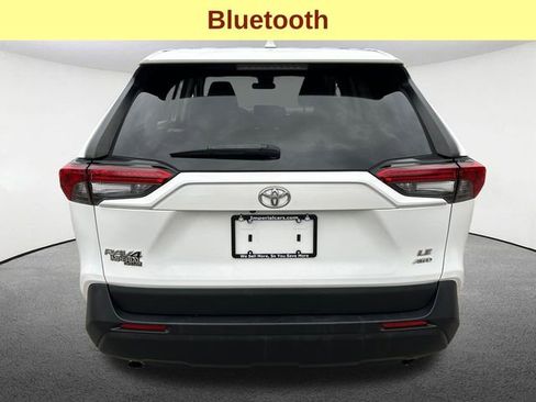 Used 2023 Toyota RAV4 LE AWD/4WD image 9