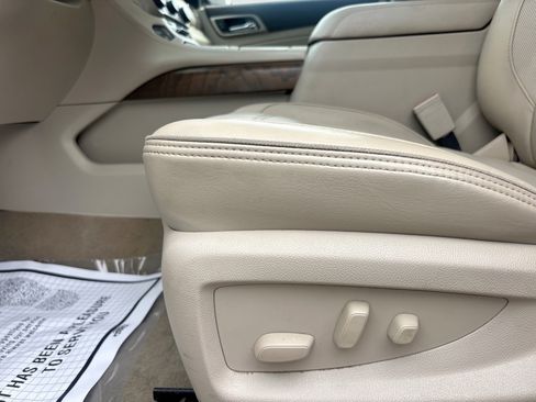 Used 2019 GMC Yukon XL Denali w/ Open Road Package RWD image 14