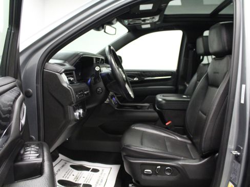 Used 2023 GMC Yukon Denali image 12