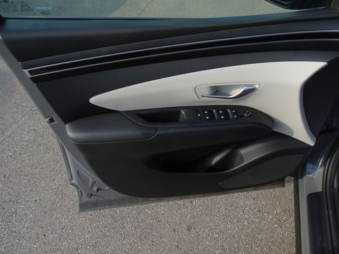 Used 2024 Hyundai Tucson SEL FWD image 12