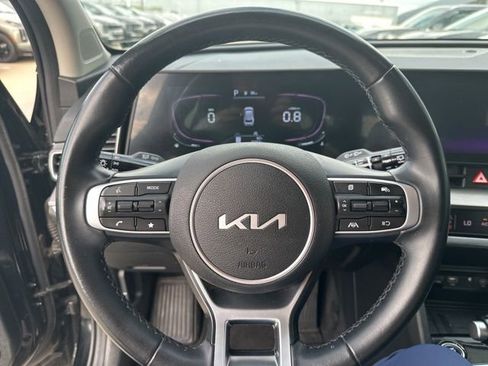 Used 2024 Kia Sportage EX FWD image 11