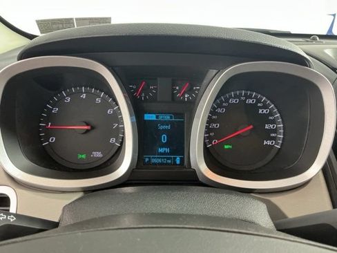 Used 2016 Chevrolet Equinox LTZ w/ Enhanced Convenience Package FWD image 24