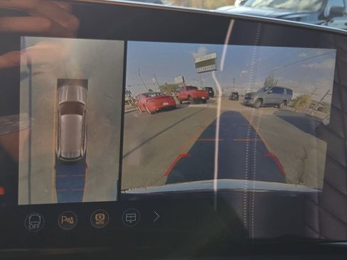 New 2026 Cadillac Vistiq Premium Luxury w/ LPO, Floor Liner Package image 27