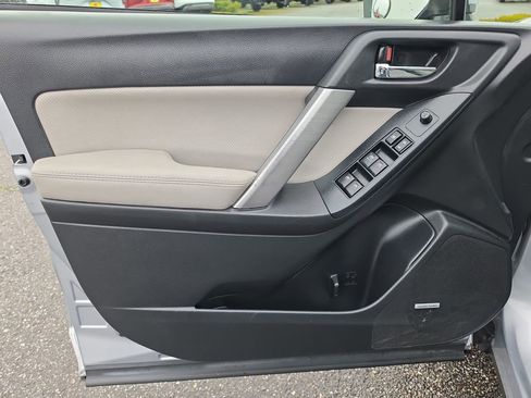 Used 2016 Subaru Forester 2.5i Touring w/ Popular Package #2 image 25