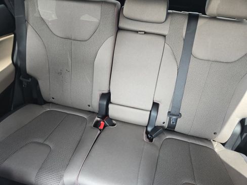 Used 2019 Hyundai Santa Fe SE image 13