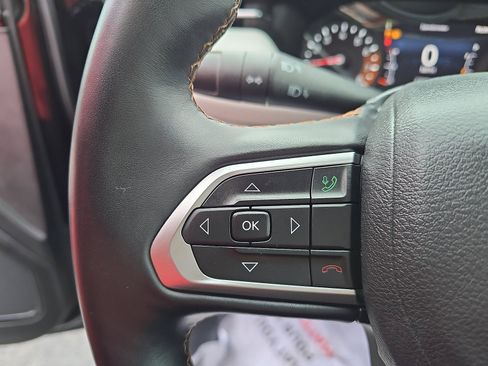 Used 2022 Jeep Compass Limited image 17