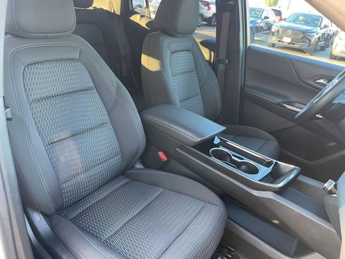 Used 2025 Chevrolet Equinox LT image 35