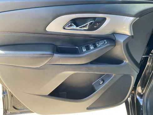 Certified 2020 Chevrolet Traverse LT w/ Driver Confidence II Package image 23