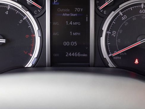 Used 2023 Toyota 4Runner Limited AWD/4WD image 30