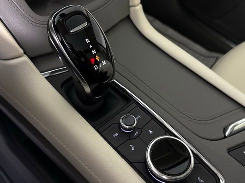 New 2025 Cadillac XT5 Premium Luxury w/ Technology Package image 17