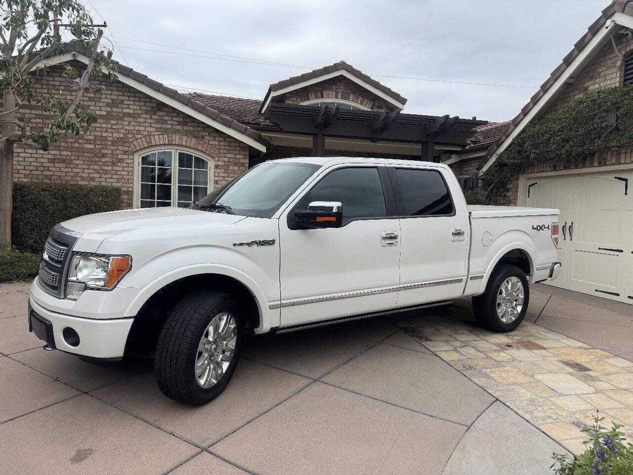 Used 2012 Ford F150 Platinum AWD/4WD image 1