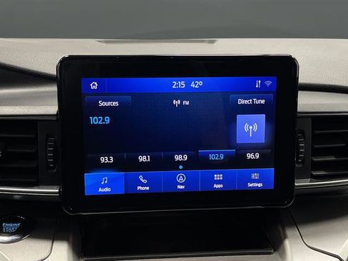 Used 2022 Ford Explorer XLT image 19