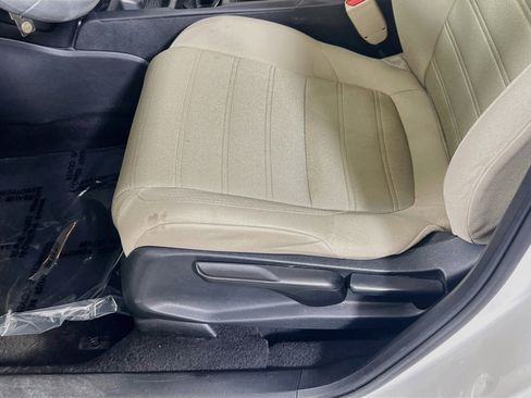 Used 2017 Honda CR-V LX image 18