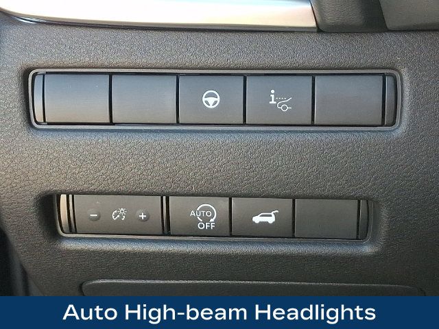 Used 2026 Nissan Rogue Platinum w/ Platinum Premium Package AWD/4WD image 9