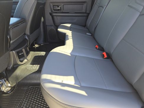 New 2026 RAM 2500 Tradesman w/ Chrome Appearance Group image 19