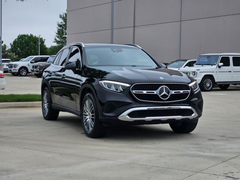 Certified 2026 Mercedes-Benz GLC 300 4MATIC image 2