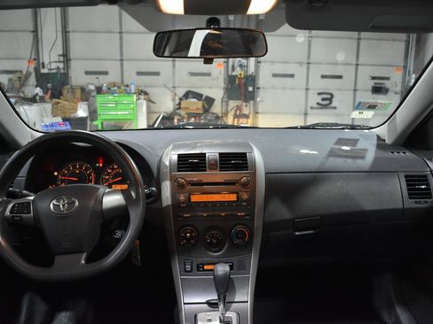 Used 2011 Toyota Corolla S FWD image 31