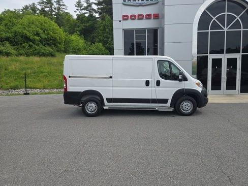 Used 2025 RAM ProMaster 2500 w/ U-Haul Equipment Group FWD image 7