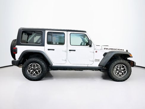 Used 2025 Jeep Wrangler Unlimited Rubicon image 10