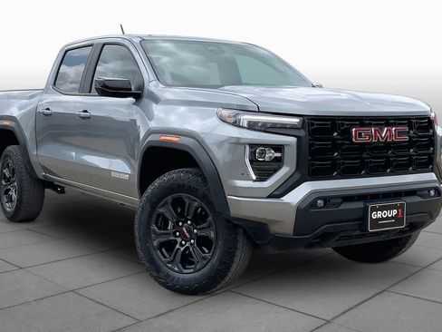 Used 2025 GMC Canyon Elevation w/ Convenience Package AWD/4WD image 2