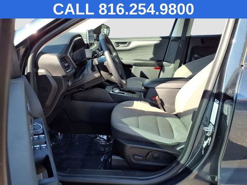 Used 2022 Ford Escape SE w/ SE Sport Appearance Package AWD/4WD image 31