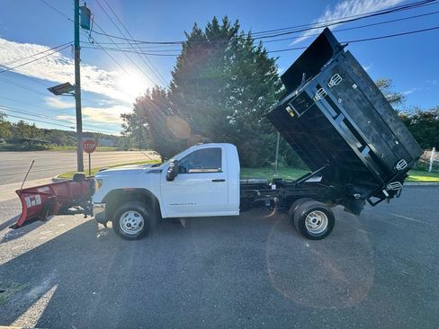 Used 2022 GMC Sierra 3500 Pro w/ Convenience Package AWD/4WD image 8