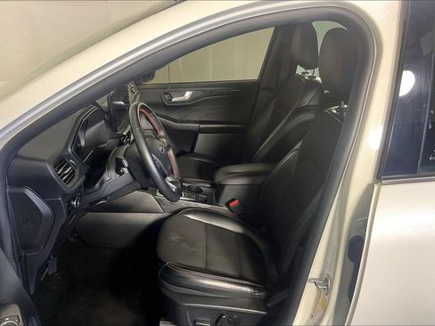 Used 2025 Ford Escape ST-Line w/ Tech Pack #1 FWD image 30