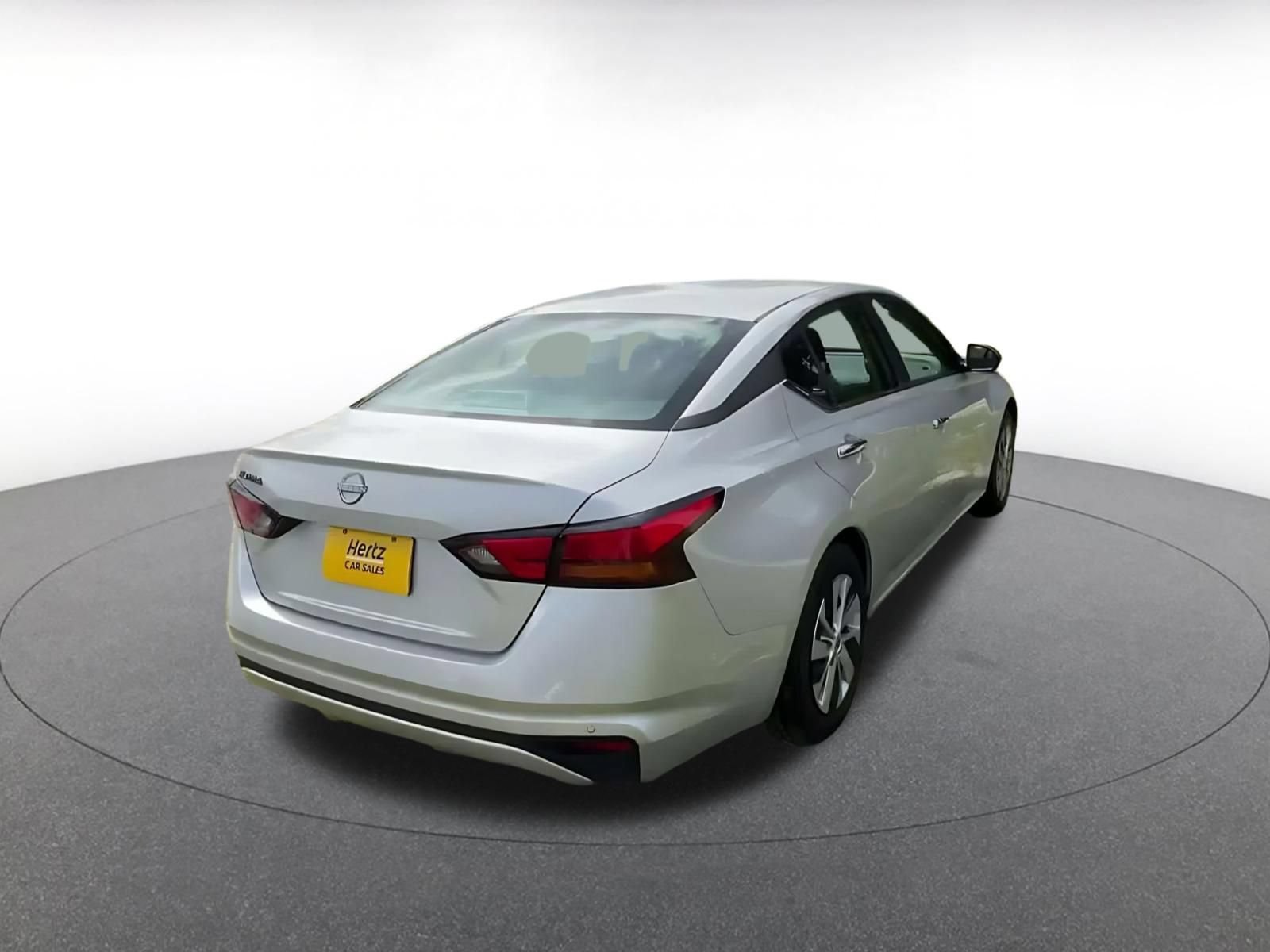 Used 2024 Nissan Altima 2.5 S FWD image 13