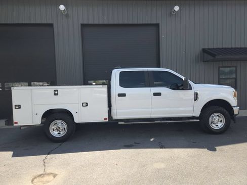 Used 2021 Ford F250 XL w/ Power Equipment Group AWD/4WD image 5