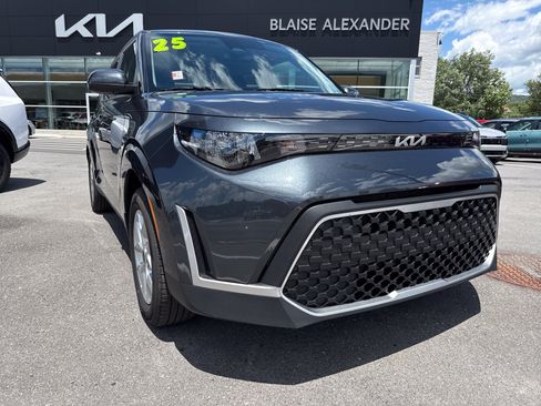 Certified 2025 Kia Soul S FWD image 1