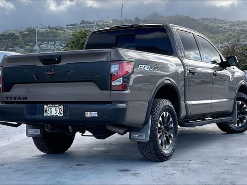 Used 2021 Nissan Titan PRO-4X w/ Pro-4x Convenience Package AWD/4WD image 22
