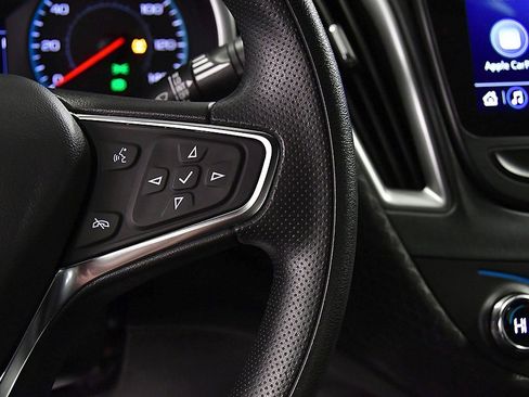 Used 2024 Chevrolet Malibu LT image 19