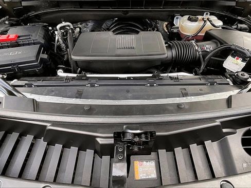 Used 2025 Chevrolet Tahoe LT image 31